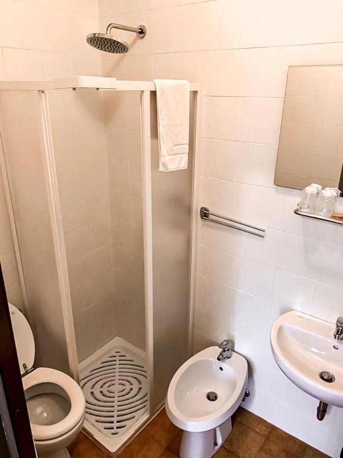 Hotel All'Antica Stazione Muggia Exterior foto
