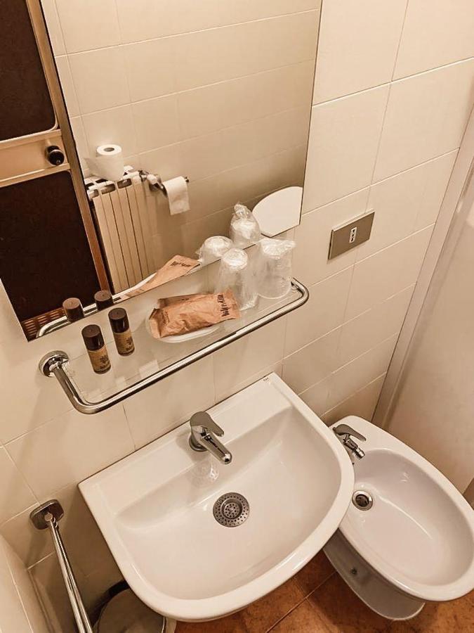 Hotel All'Antica Stazione Muggia Exterior foto