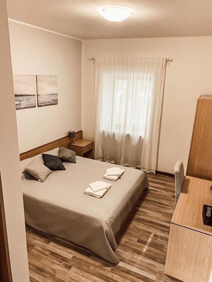 Hotel All'Antica Stazione Muggia Exterior foto